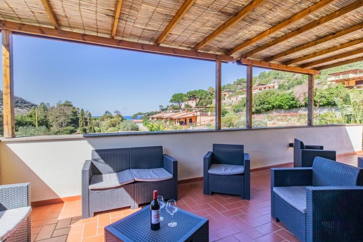 Villa Acquasalata Nisporto Buitenkant foto