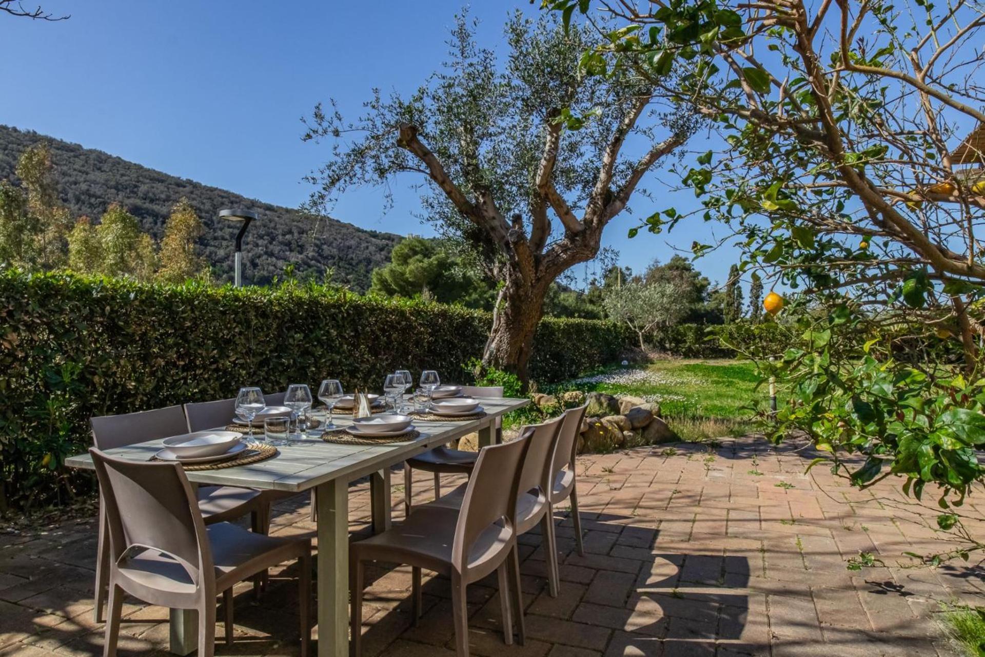Villa Acquasalata Nisporto Buitenkant foto