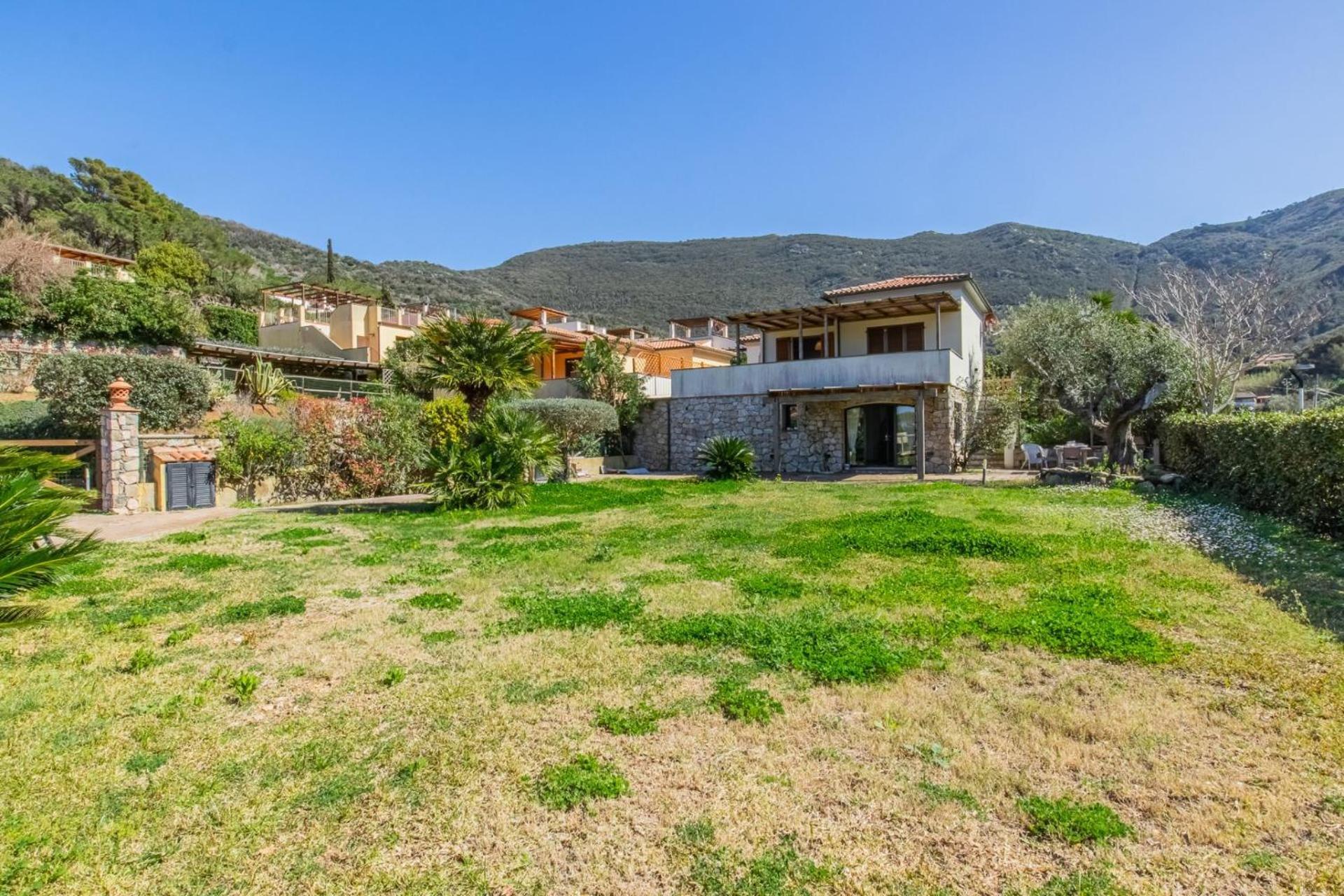 Villa Acquasalata Nisporto Buitenkant foto