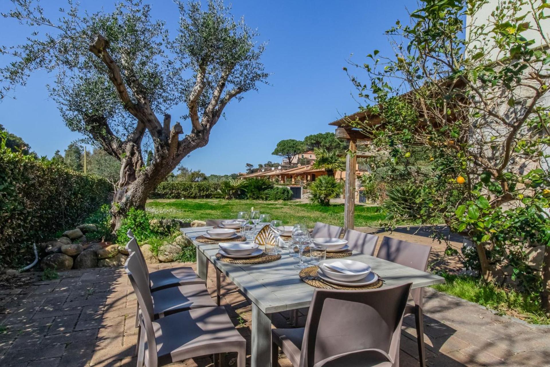 Villa Acquasalata Nisporto Buitenkant foto